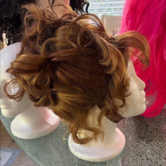 Bundle of 3 Wigs - Picture 2 of 13